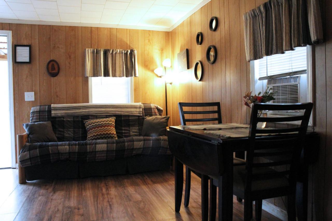 Bed and Breakfast Berry Creek Cabins Isabel Exterior foto