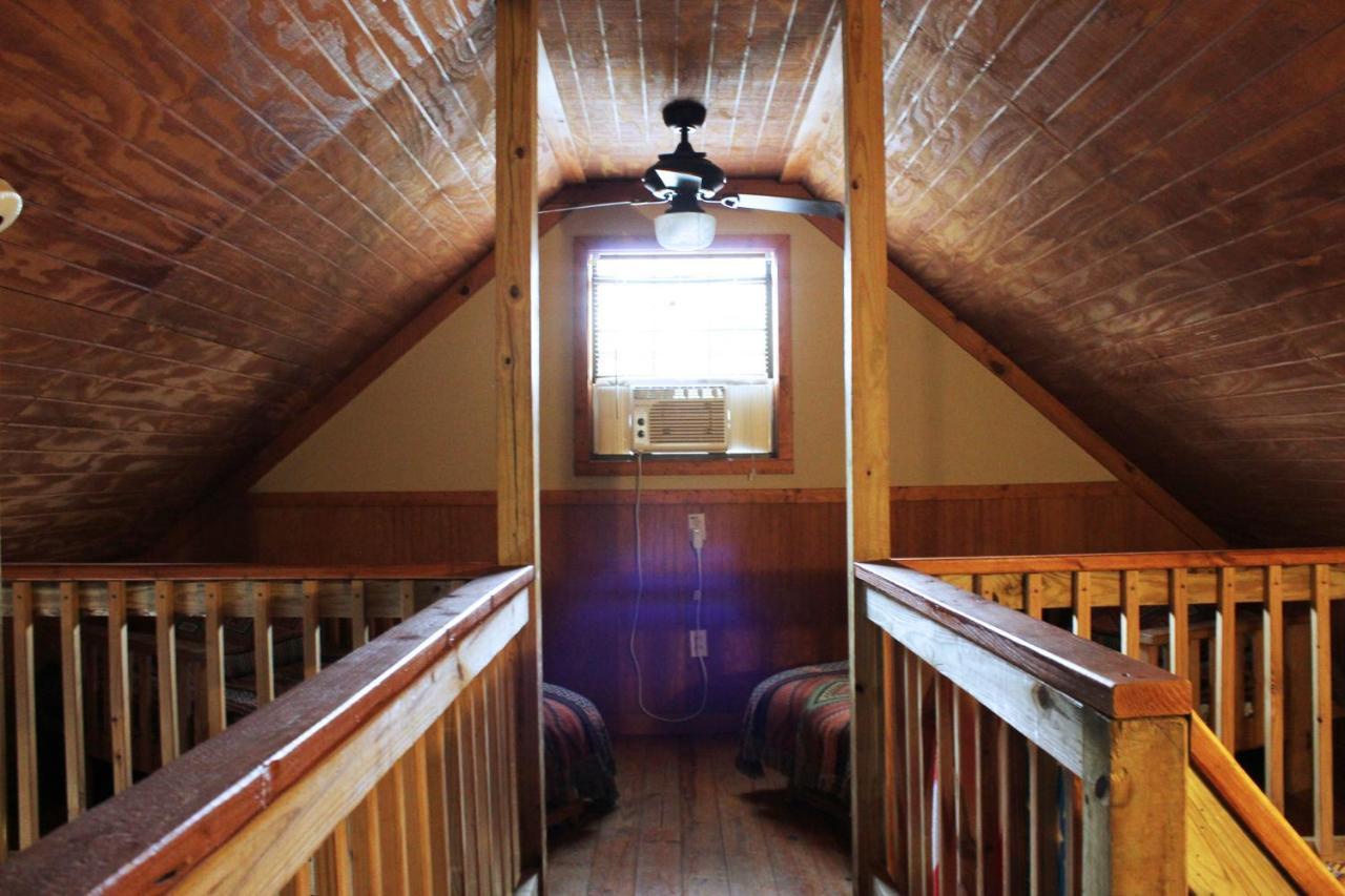 Bed and Breakfast Berry Creek Cabins Isabel Exterior foto