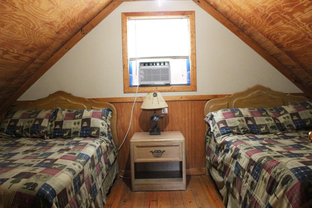 Bed and Breakfast Berry Creek Cabins Isabel Exterior foto