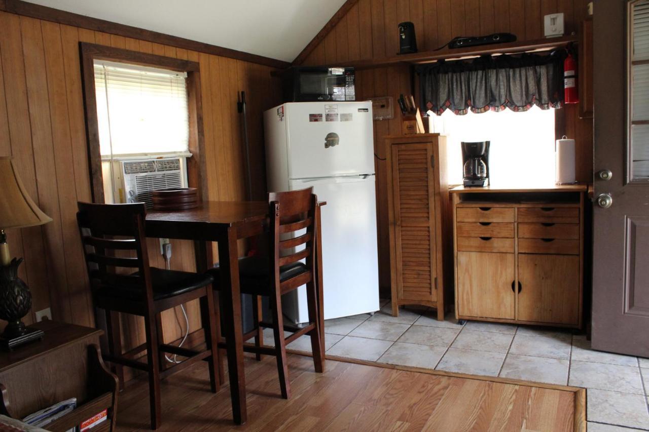 Bed and Breakfast Berry Creek Cabins Isabel Exterior foto